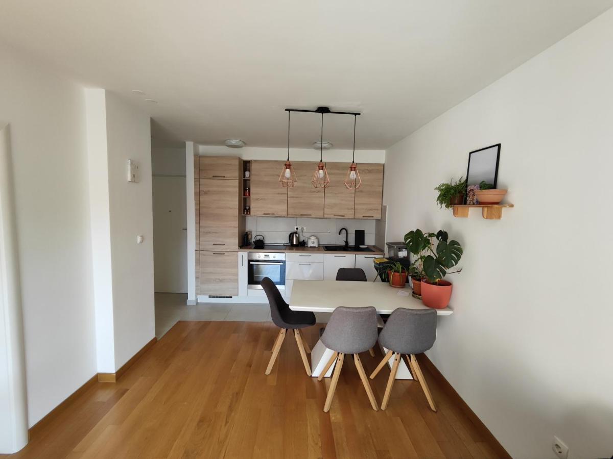 Lucy Apartment Split Luaran gambar
